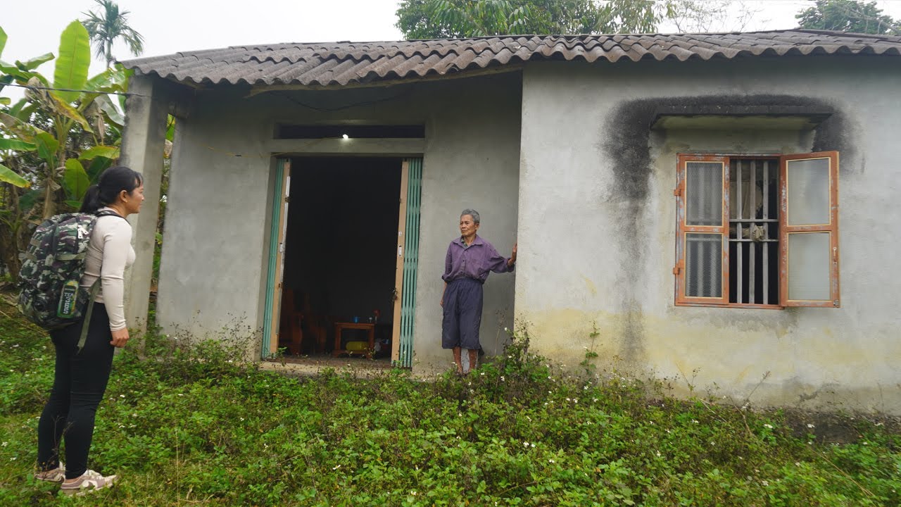 The young woman helped the old man renovate his old house into his dream home in just 48 hours.