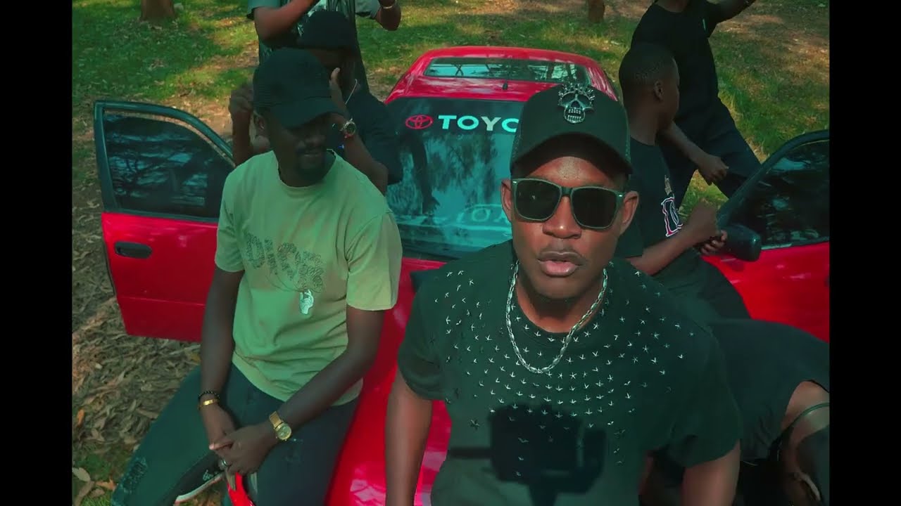 LE KROMOZOME - Chaque Ann&eacute;e ( CLIP OFFICIEL )