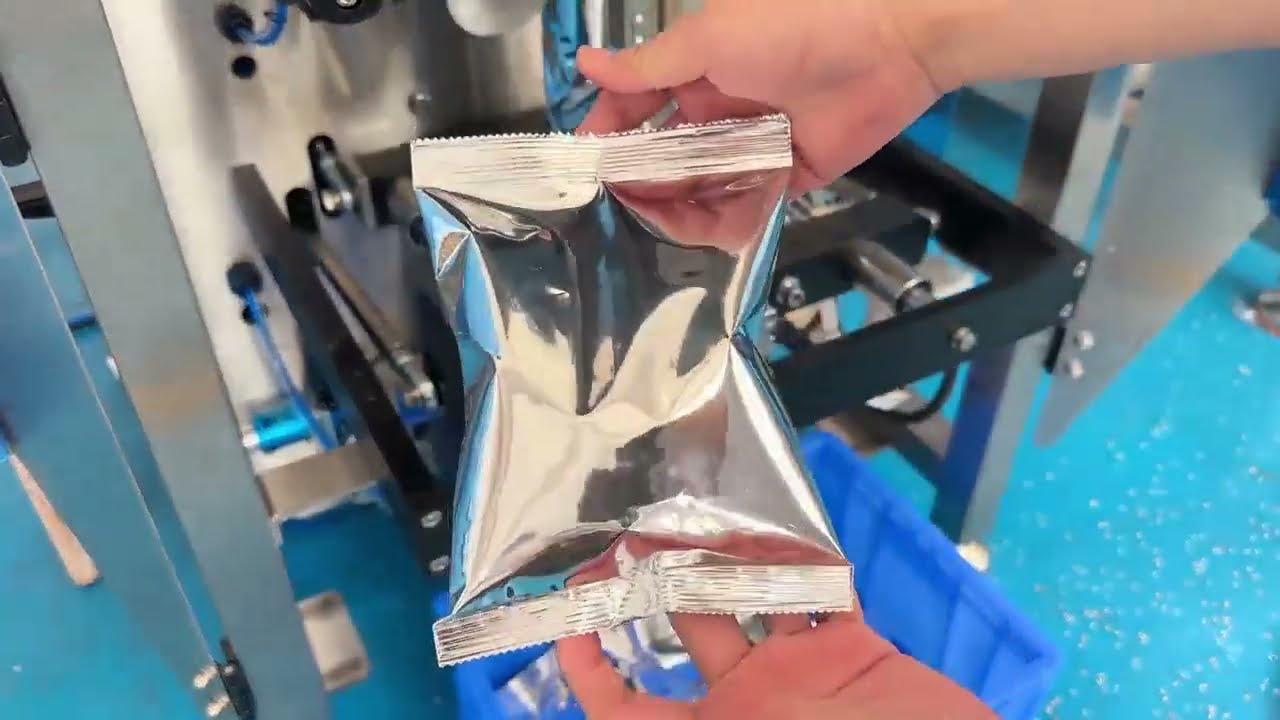 Granules salt rice cereal packaging machine with volume cup metering