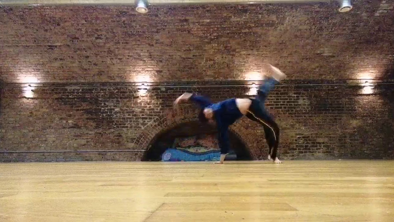 Akira Yoshida - Dancing after teaching at Tripspace, London.