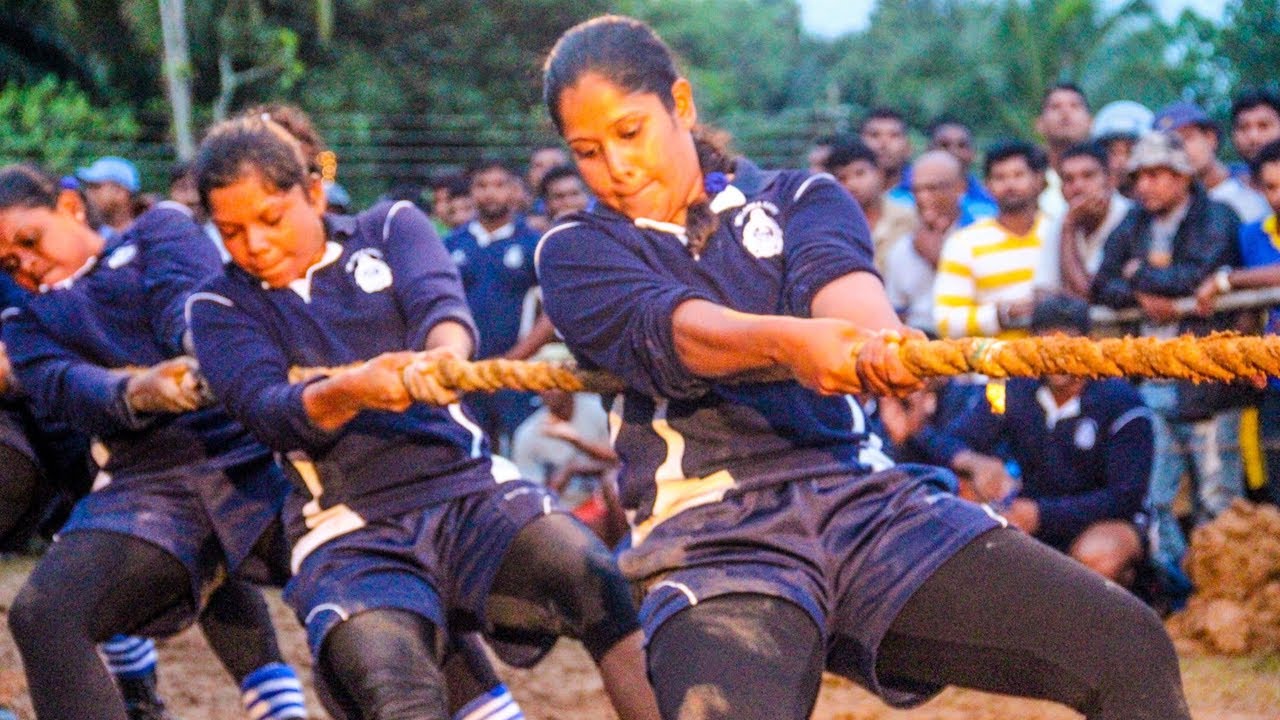 Army vs Navy 💪 Ladies Tug of War | 560KG of Pure Strength! #tugofwar