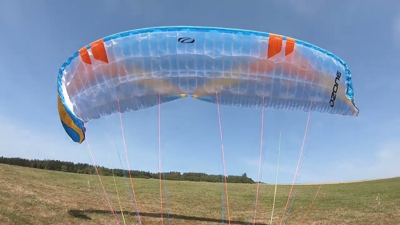 Ozone Buzz Z7 Paragliding
