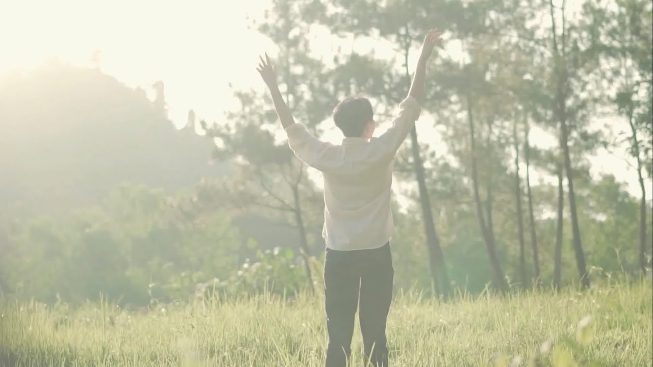 Febinda Tito - Pernah Buat Bahagia (Official Music Video)