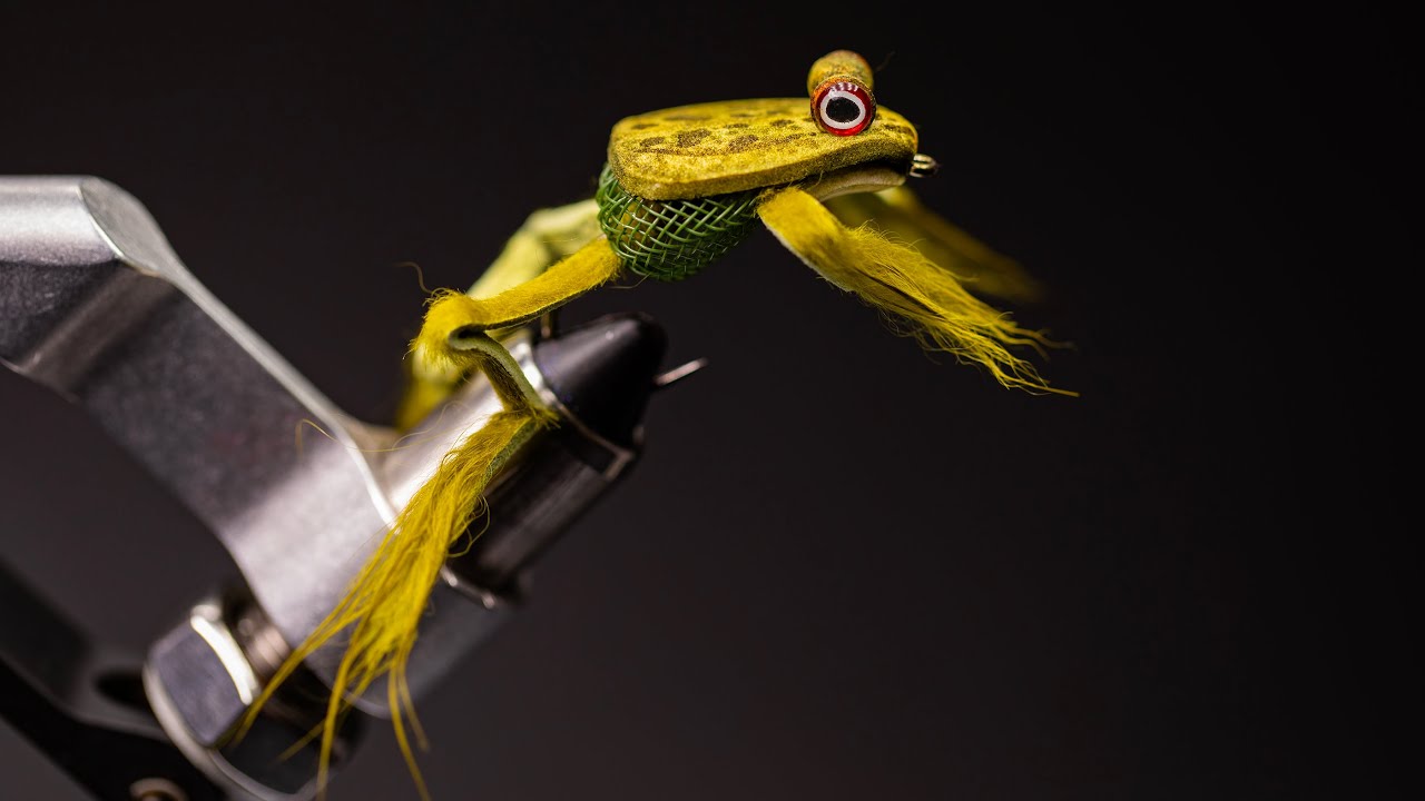 Relaxing Fly Tying ASMR: Zonked Out Frog for Bass