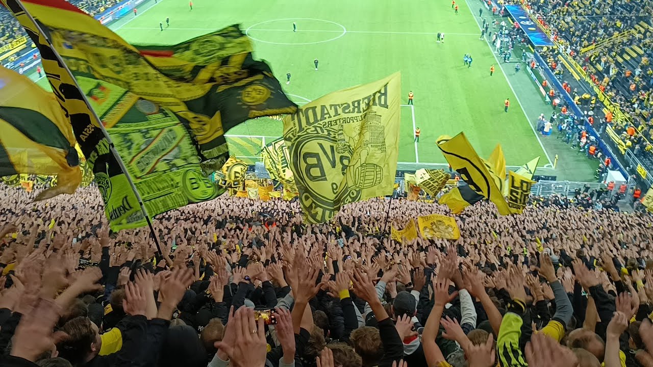 BVB - Celtic am 01.10.2024 auf der Südtribüne Dortmund (2)