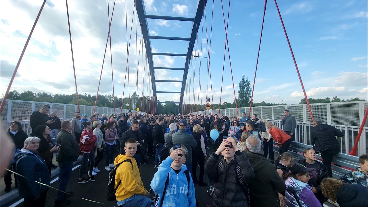 HISTORYCZNE POŁĄCZENIE DWÓCH STRON BUKOWNA. WIELKIE OTWARCIE WIADUKTU.