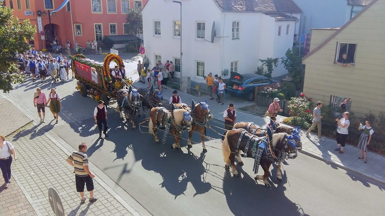 Einzug Erdinger Herbstfest 2015