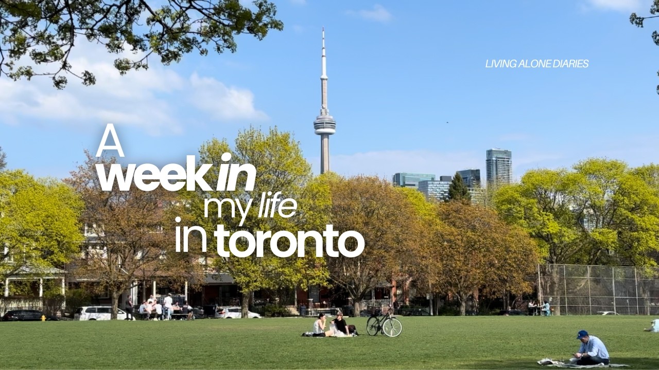 living alone diaries: a week in my life in Toronto (trying new cafes, work, gym..)