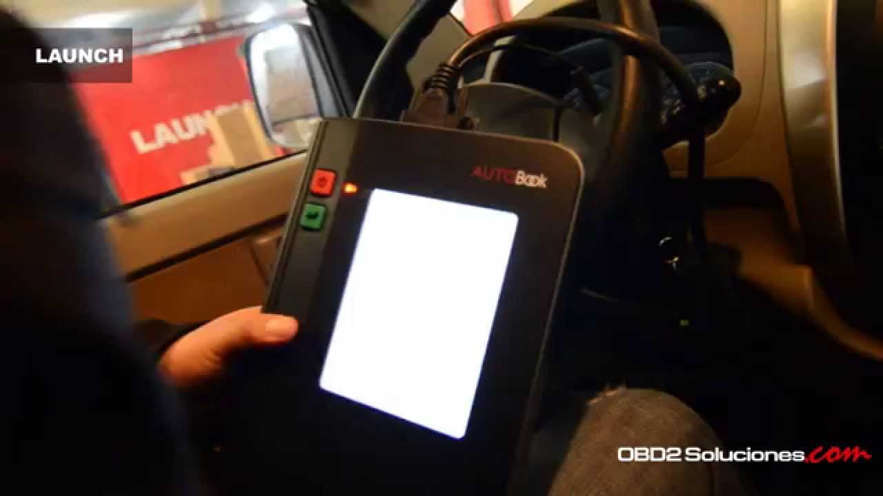 LAUNCH AUTOBOOK DIAGNOSTICANDO VEHICULO