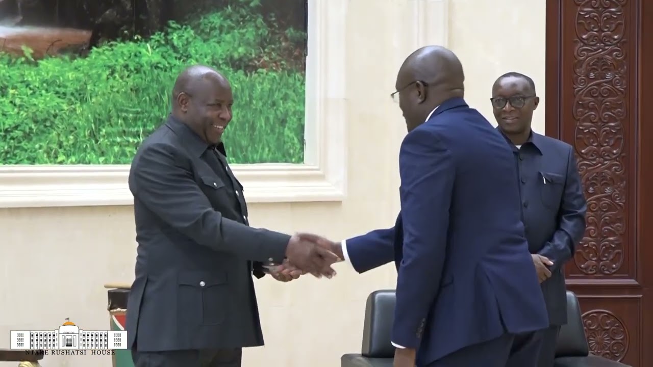 Umukuru w'Igihugu Ndayishimiye yakiriye amakete y'abaserukira ibihugu vya Kenya,Guinée Éq.na Russie 