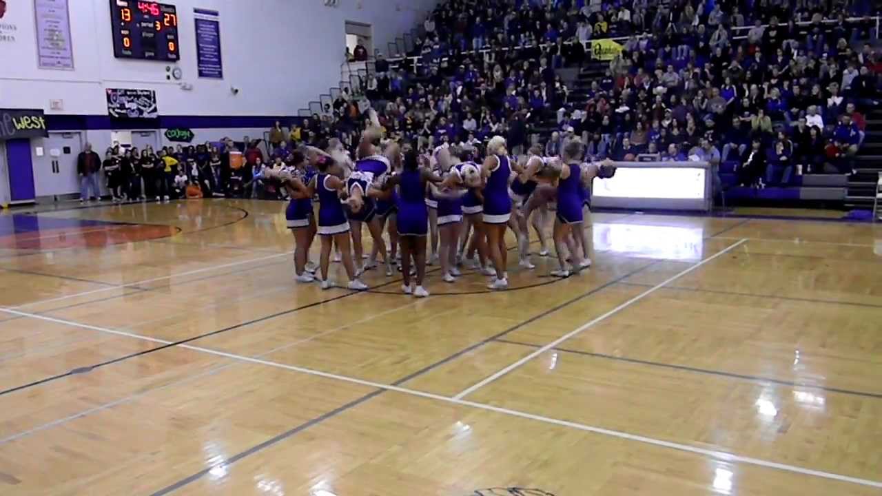 Bellevue East vs. Bellevue West Halftime 2011-2012