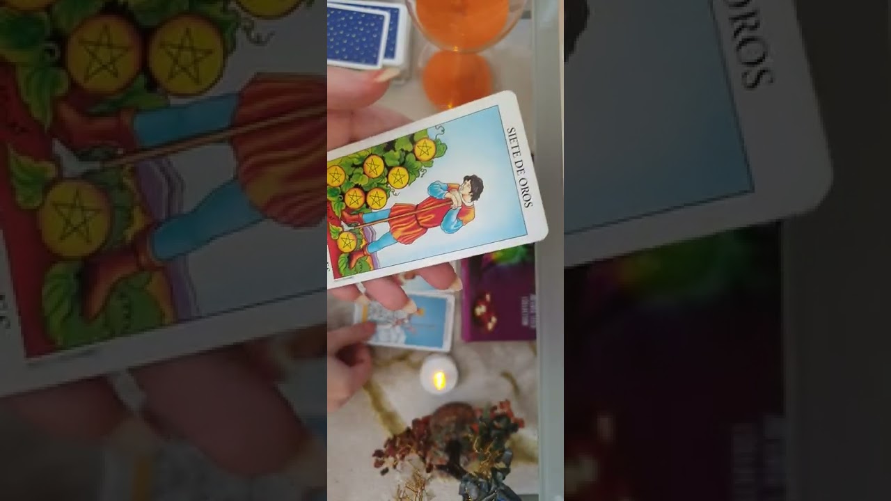 مشاعره لك في هذه اللحظة(طاقة زمنية مفتوحة)القراءات المجانية بآخر الفيديو 🥰