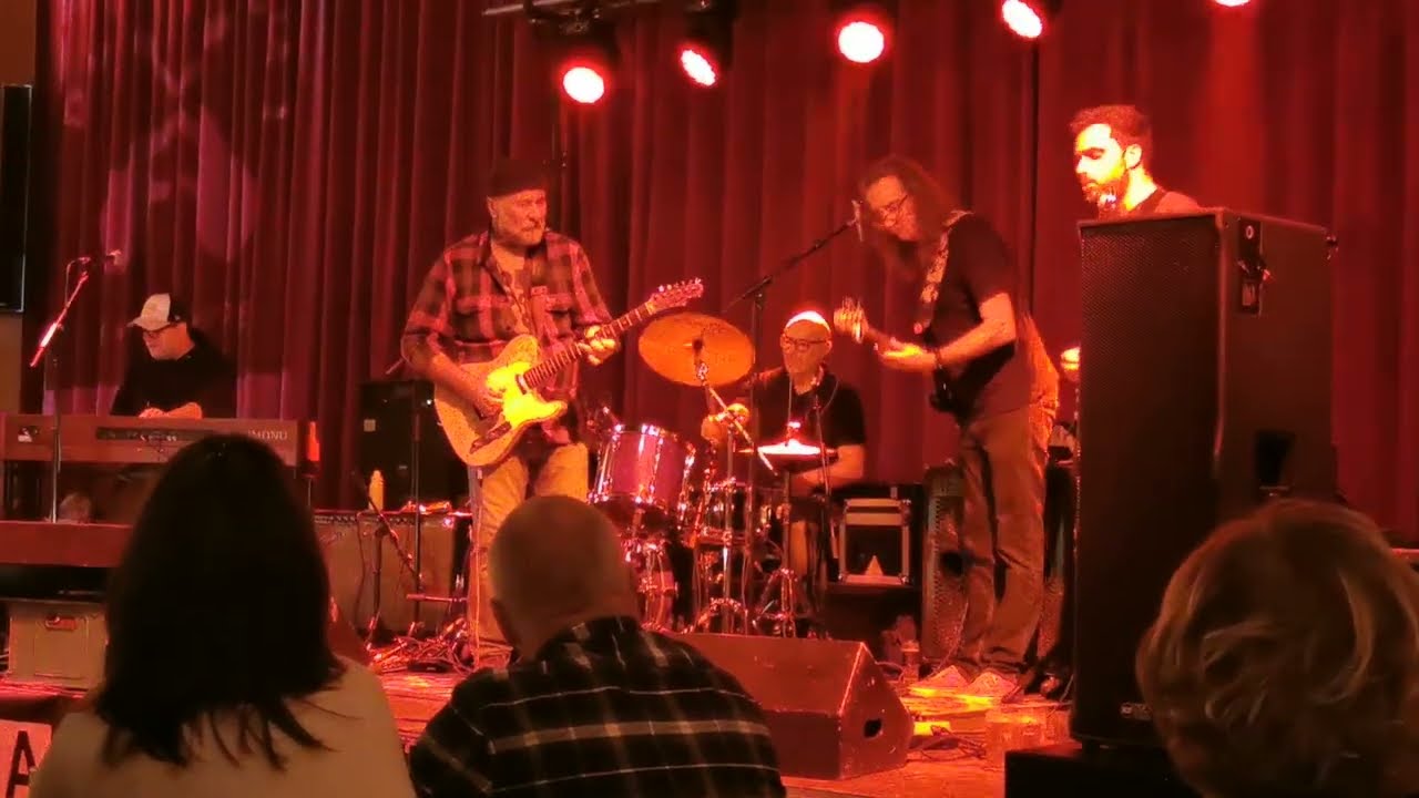 Marino Noppe & Maxwell Street Bluesband @ Cascade Oostrozebeke (04-11-2023) 2