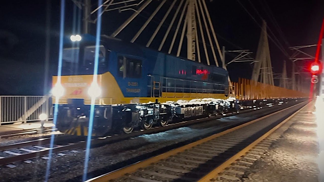NUEVO TREN FORESTAL DE TRANSAP CON LA NUEVA LOCOMOTORA 3351 EN EL NUEVO PUENTE BIO BÍO !!
