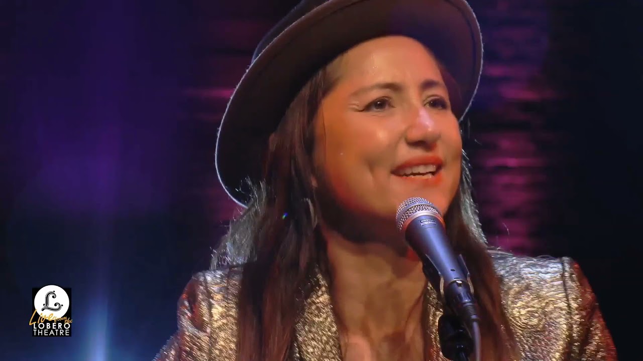 KT Tunstall - Lobero Theatre 2020 - 17 - Suddenly I See