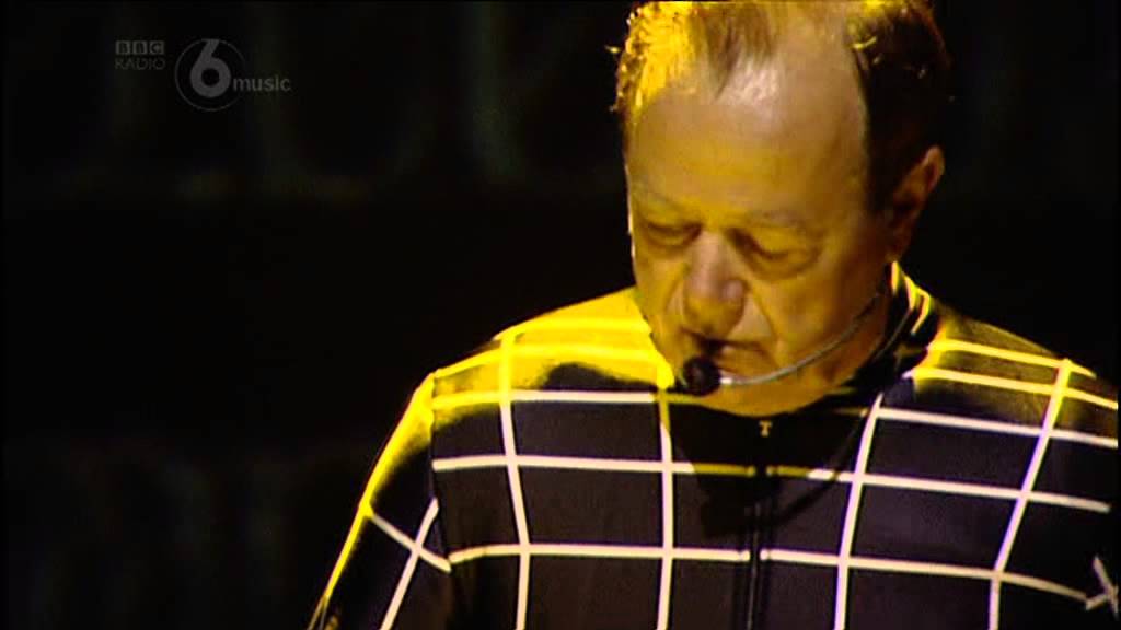 Kraftwerk - Live - LATITUDE FESTIVAL 20 July 2013 - SOUTHWOLD (UK) (Radio 6 - Red button)