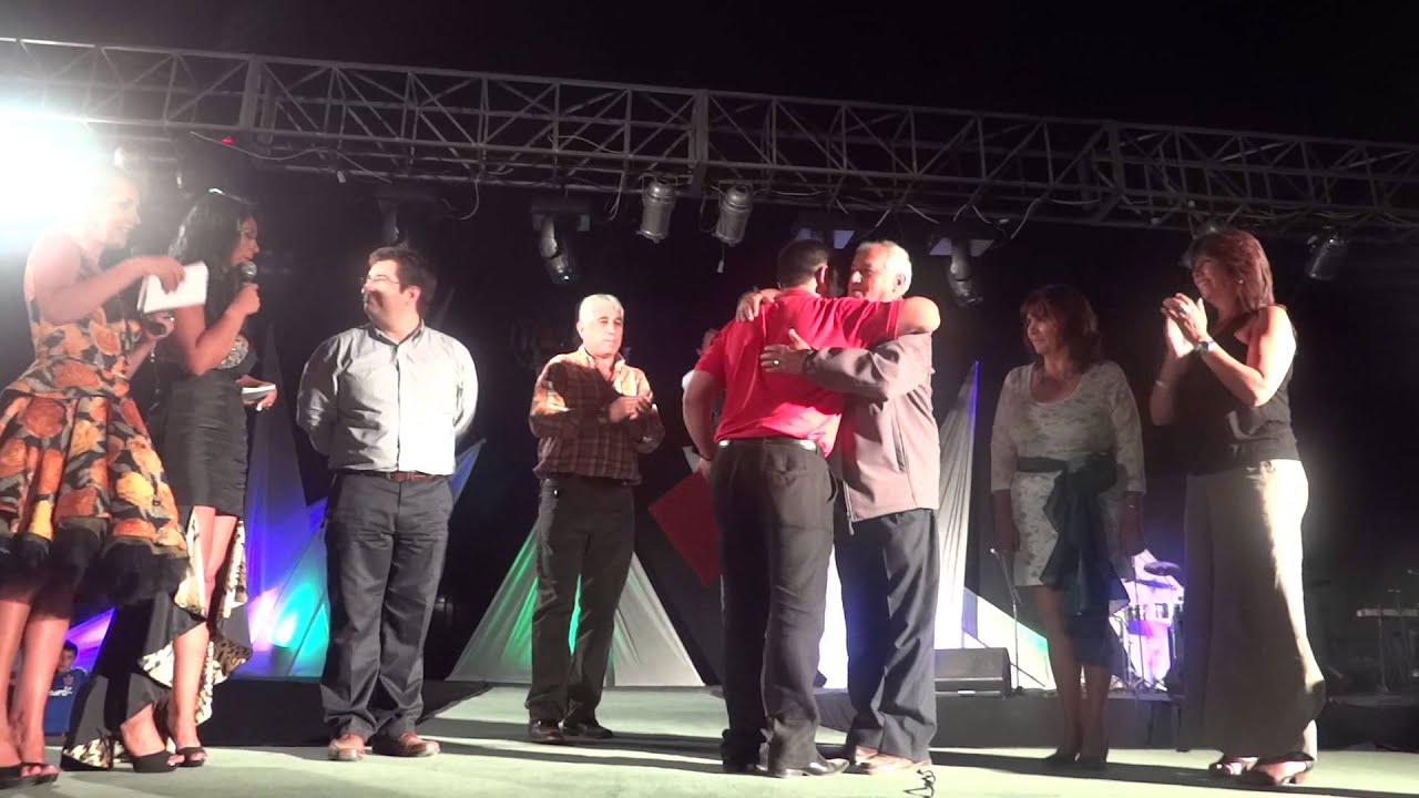 Alcalde Reconoce a Boris Cabrera por sus 25 a&ntilde;os de Miss Pelarco.