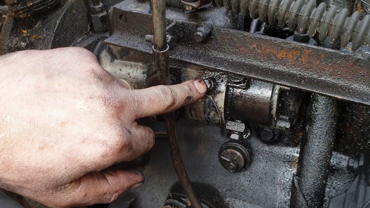 Bleeding Fuel System | Perkins 4236 | 1982 JCB 3cx | White Cab | Lucas Cav Injector Pump | MF 168