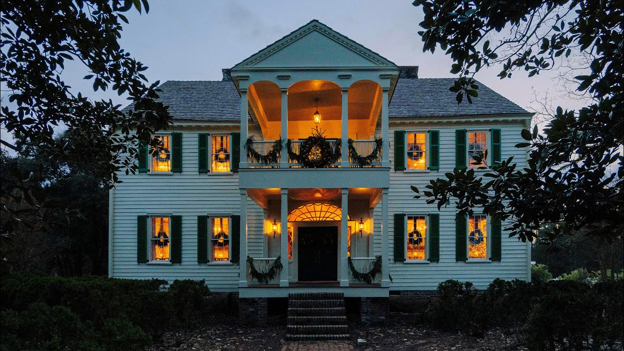 Christmas at Cedar Grove