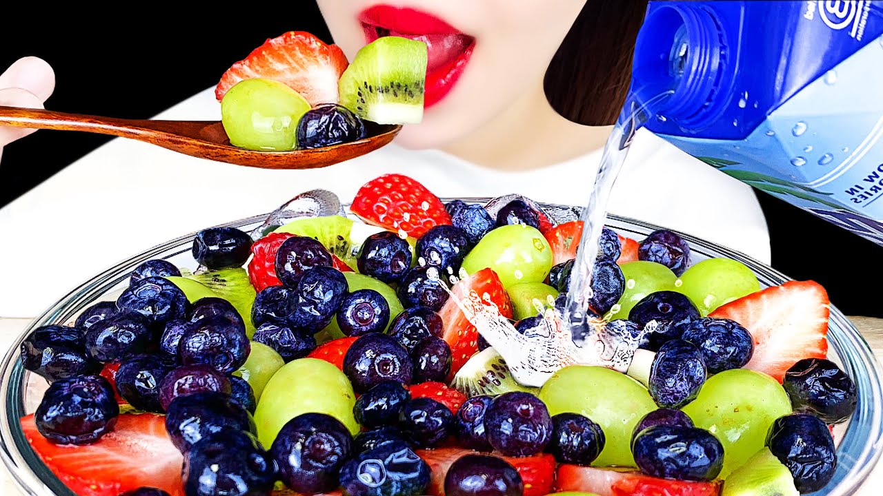ASMR Nature`s Cereal TikTok Viral Food Mukbang 네이처스 시리얼 먹방 Fruits+Ice+Coconut water Eating Sounds