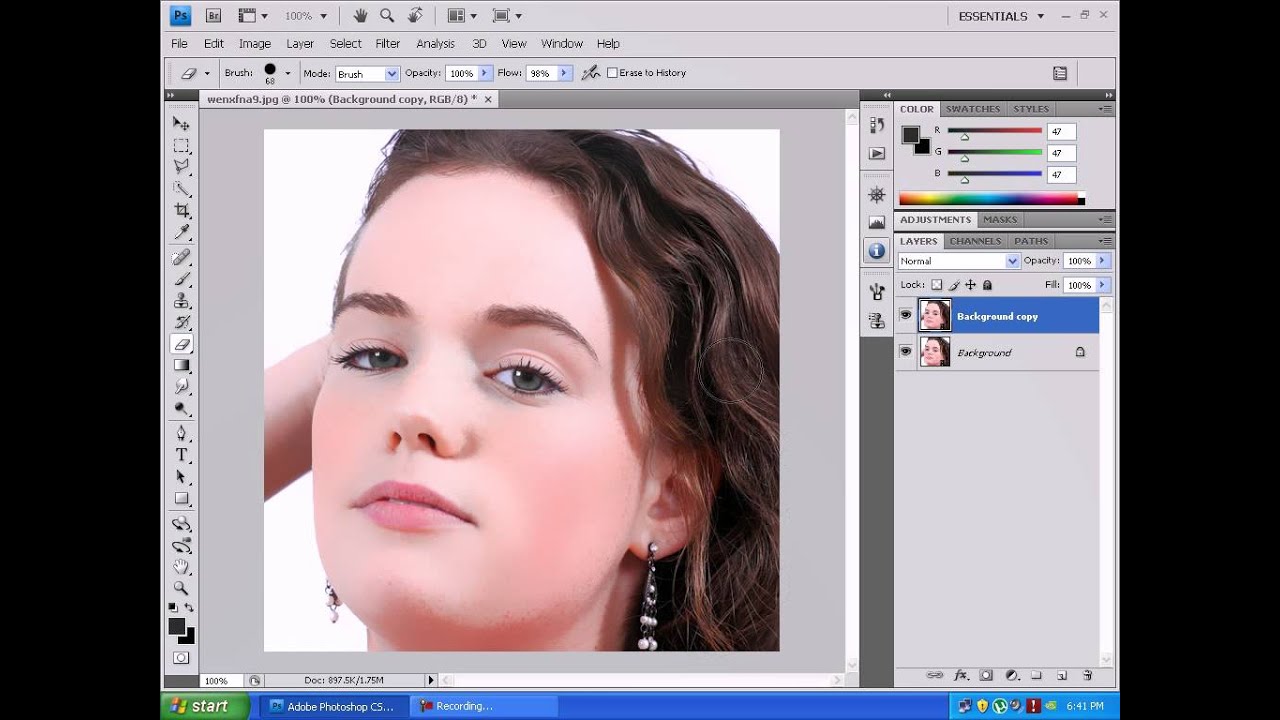 Adobe Photoshop CS4 Easy Retouching Tutorial by Azmi Ali ( HD )