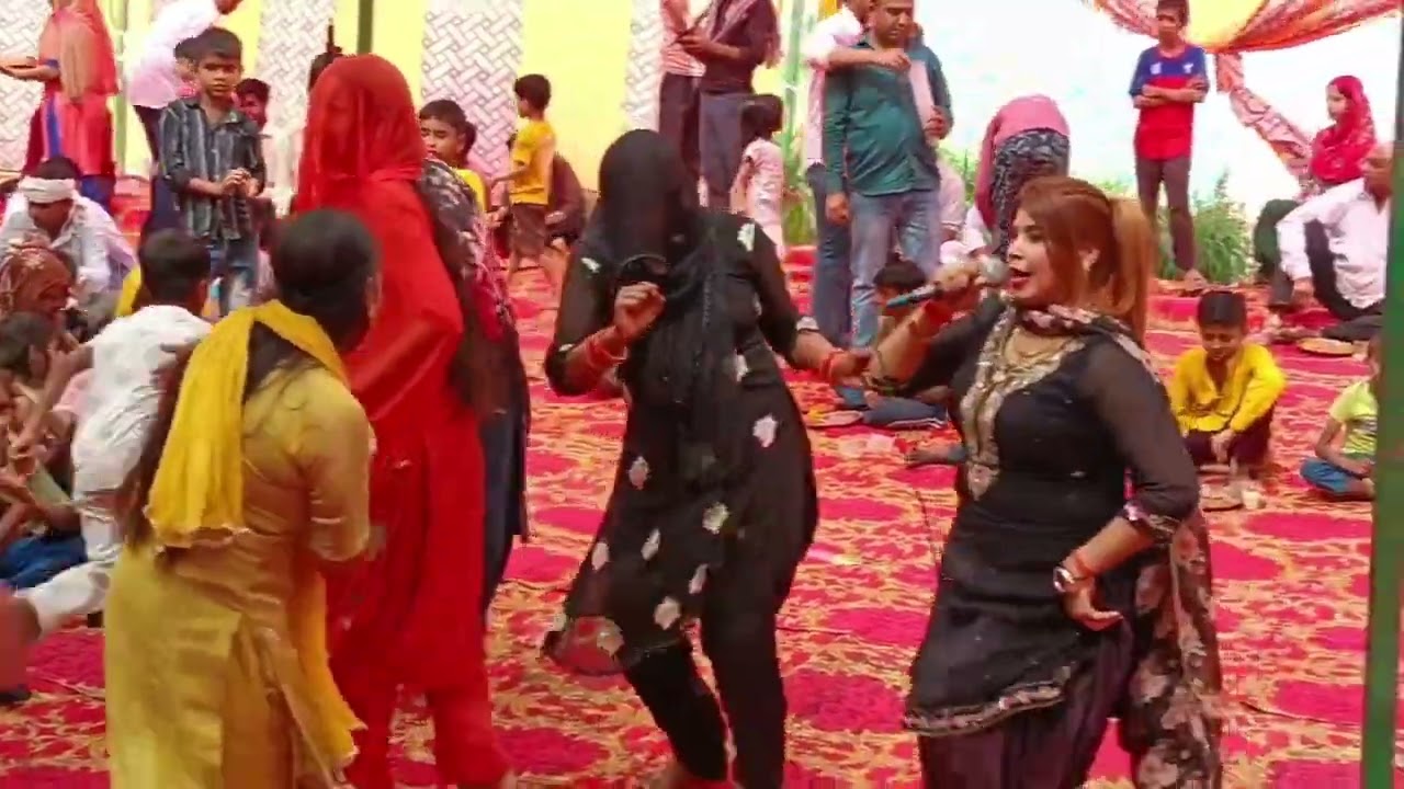 आज श्री बाबा मोहनराम के भजनो का कार्यक्रम ऋतू चौधरी  की आवाज गांव गिरधरपुर  चंदीला 