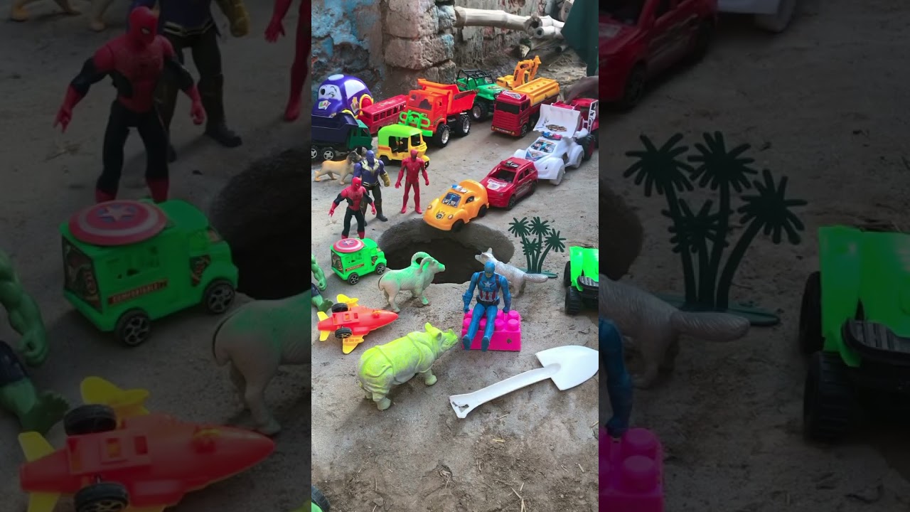 Super truck 🛻 super hero 🦸&zwj;♂️ Car pushing rakshaw Auto raksha #Car #Toys #Rccar #cartooncar