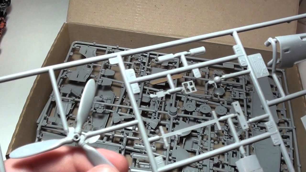 Bf-109F-4 Model KIT 1/48 Zvezda