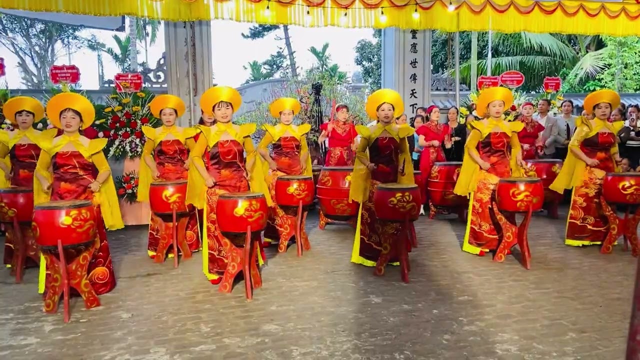 Khai Trống Lễ Hội Đền Am Thôn Giáp Nhất