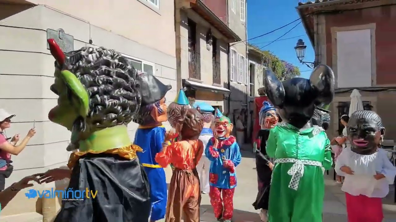 VALMIÑORTV - Pasacalles de los Gigantes y Cabezudos
