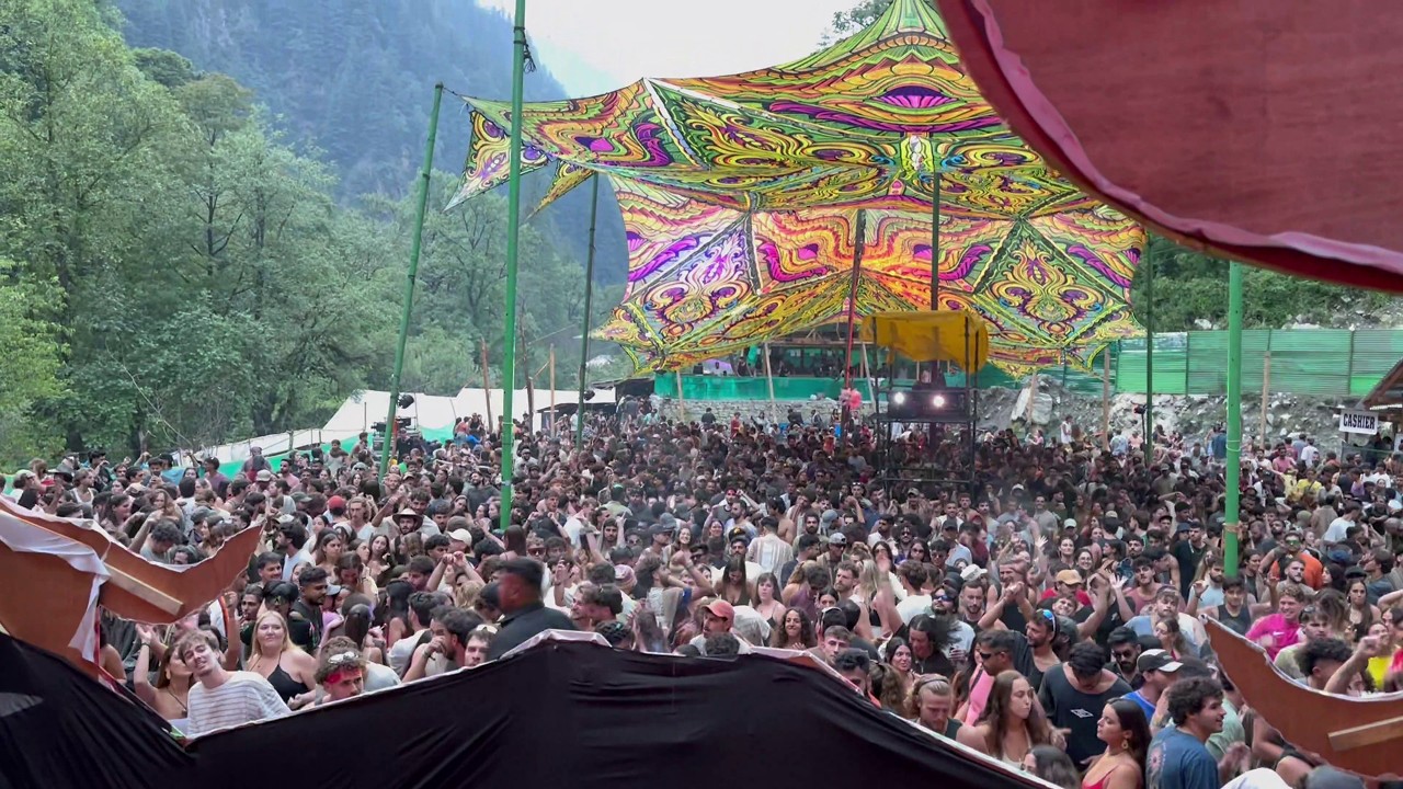 Crazy Rave in India - The Square @ Back to The Mountain 2026