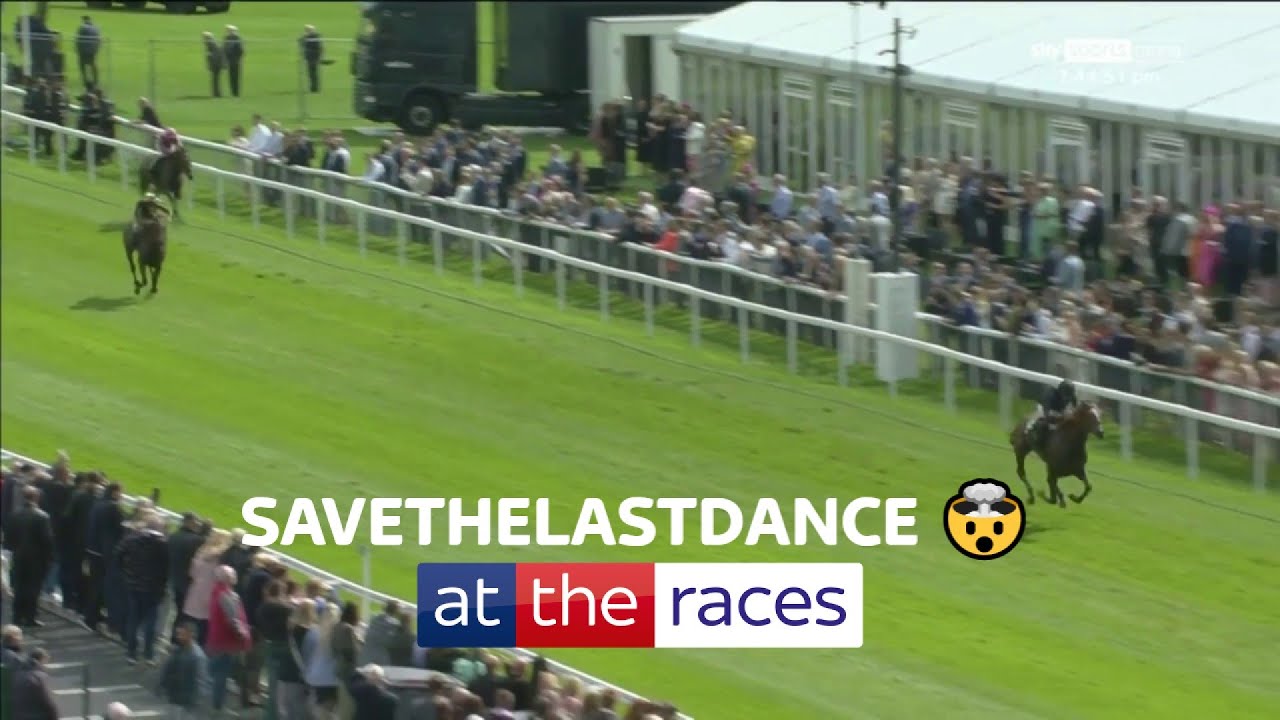 22 LENGTHS! Extraordinary Cheshire Oaks win from SAVETHELASTDANCE for Moore and O'Brien
