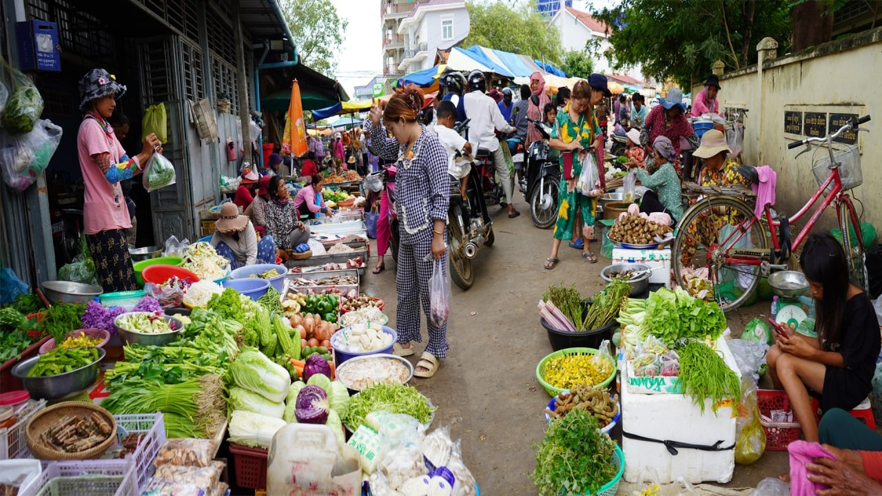 Amazing Daily Lifestyle In Market Tours 2026 @ Countryside  – Walk Around Oudong Countryside Market