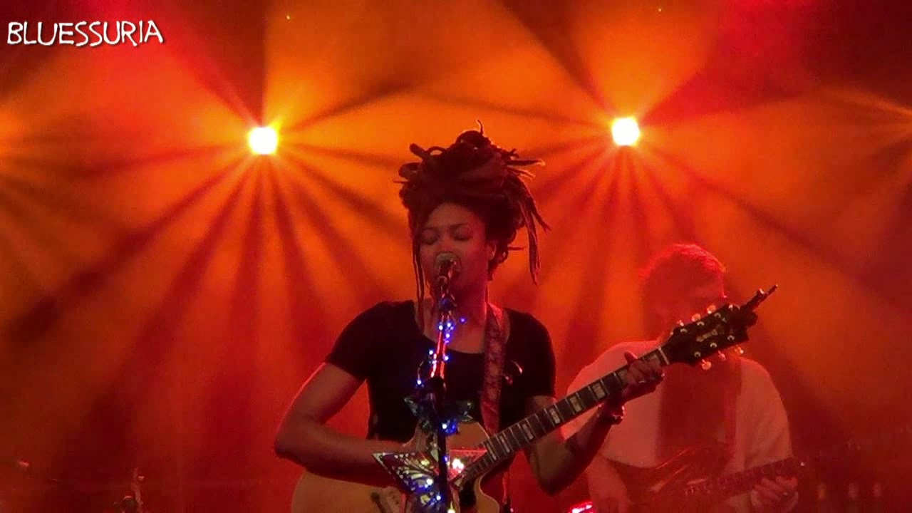 Valerie June 
