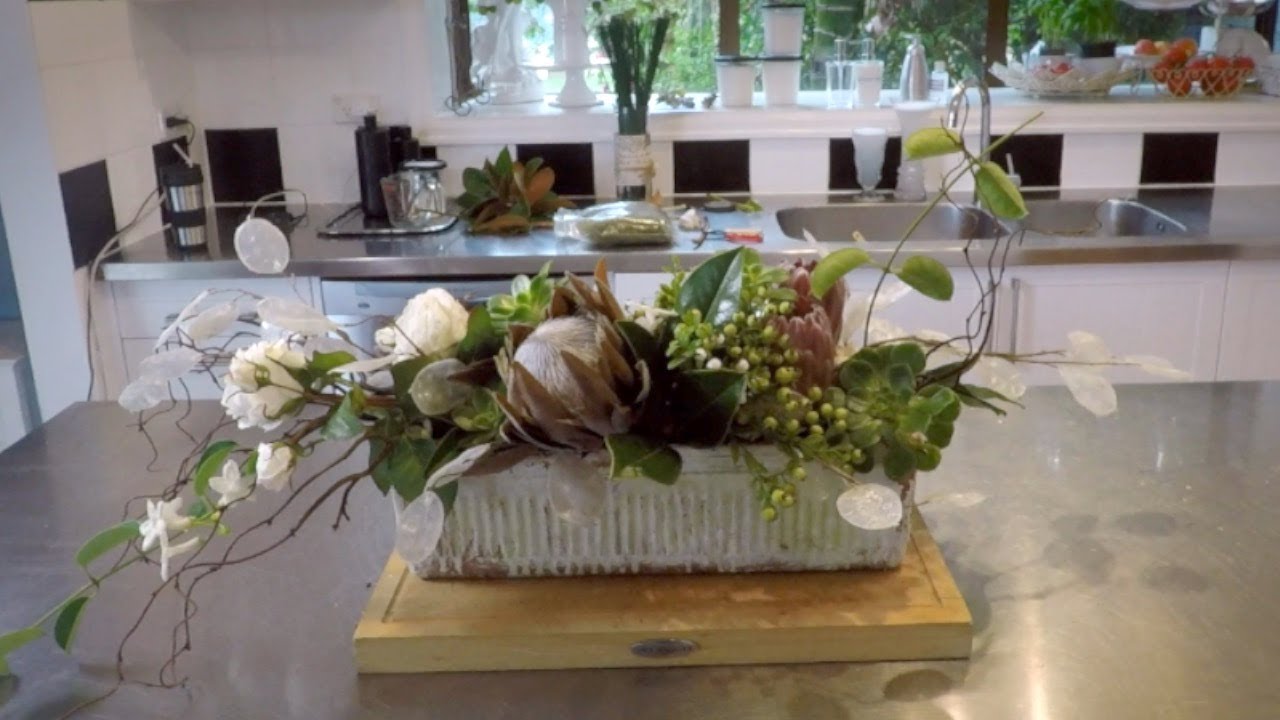 A guide to Wedding Flowers and Bouquets | Episode 4: Designing Table flowers to accompany a bouquet