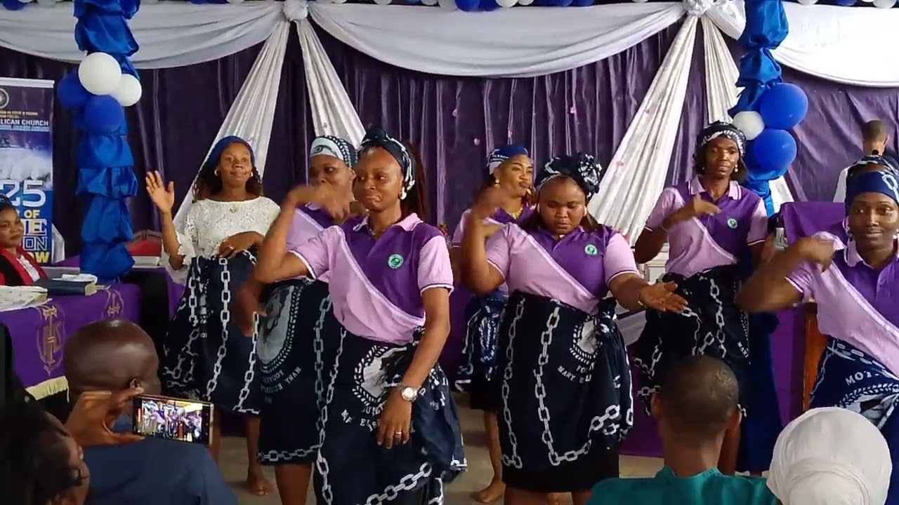 Mothering Sunday 2025, choreography by the mother's