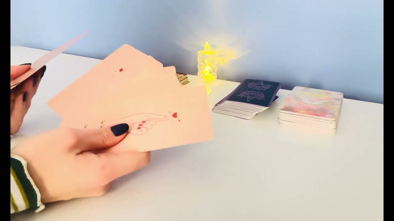 DÜŞÜNDÜĞÜN KİŞİ İÇİN BİTTİN Mİ? DEVAM EDER Mİ? 🌿 ONUN AKLI 🧠 TAROT 
