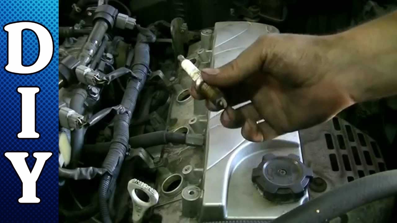 Как заменить свечи зажигания на Mitsubishi Outlander 2003–2006 годов с двигателем SOHC 2,4 л