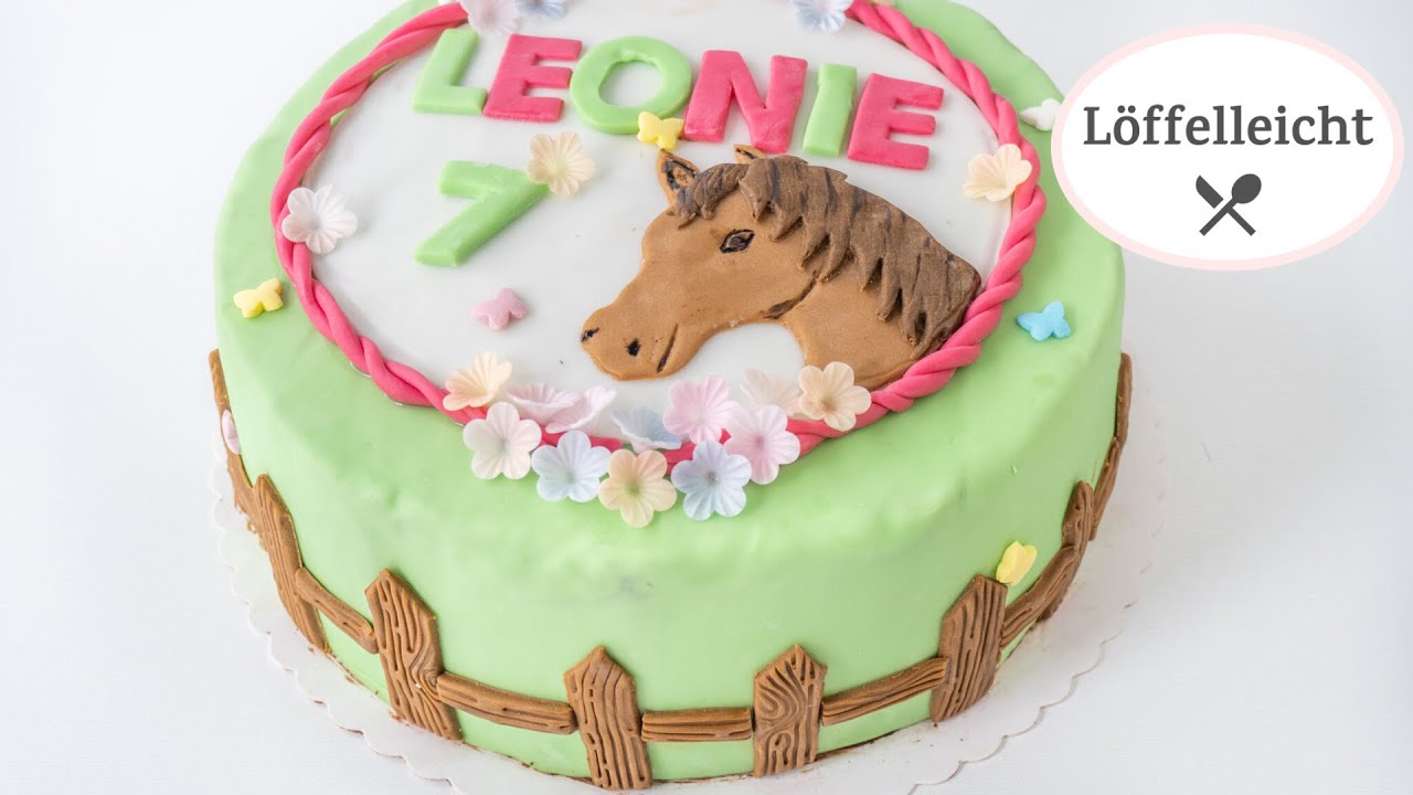 Pferd und Holzzaun aus Fondant (Tortenaufleger / Umrandung) Torte Kindergeburtstag