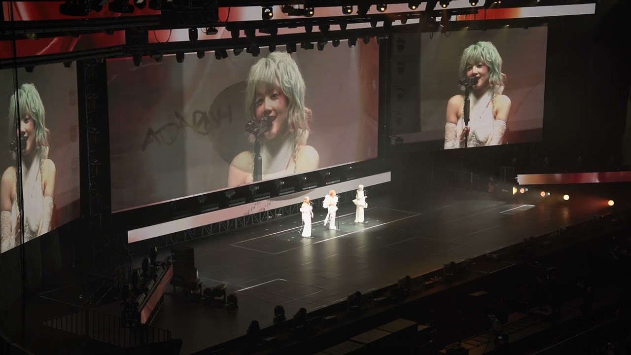 Halo CHISA & Losing you - XG Chengdu