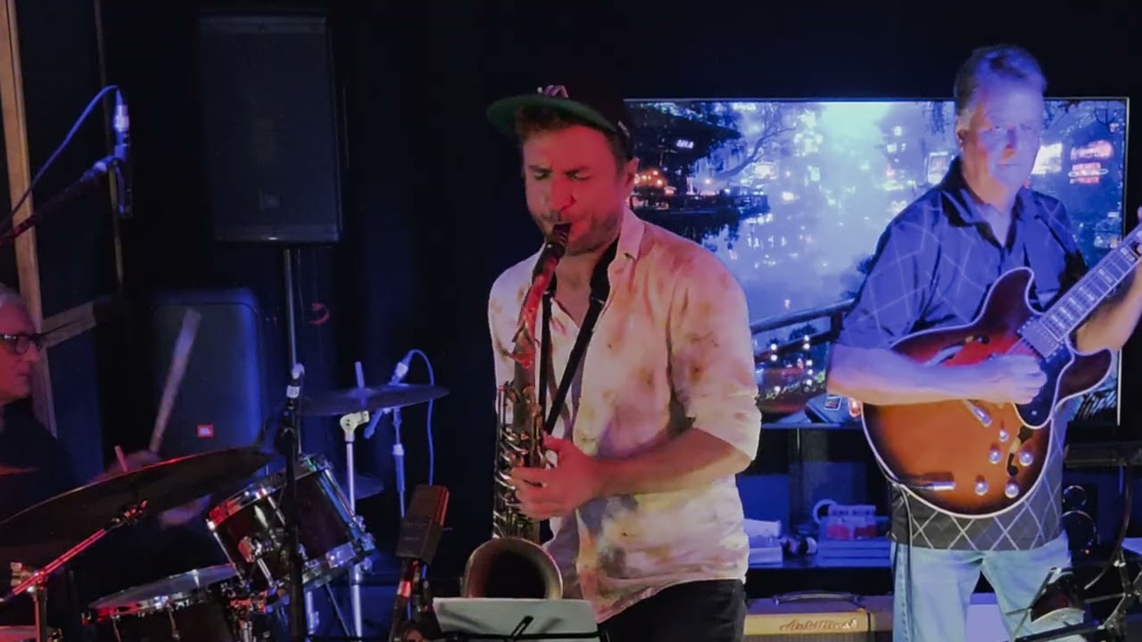 HOLY FUNK - Cold Duck Time - Eddie Harris (Cover) - ProNoiz Sessions