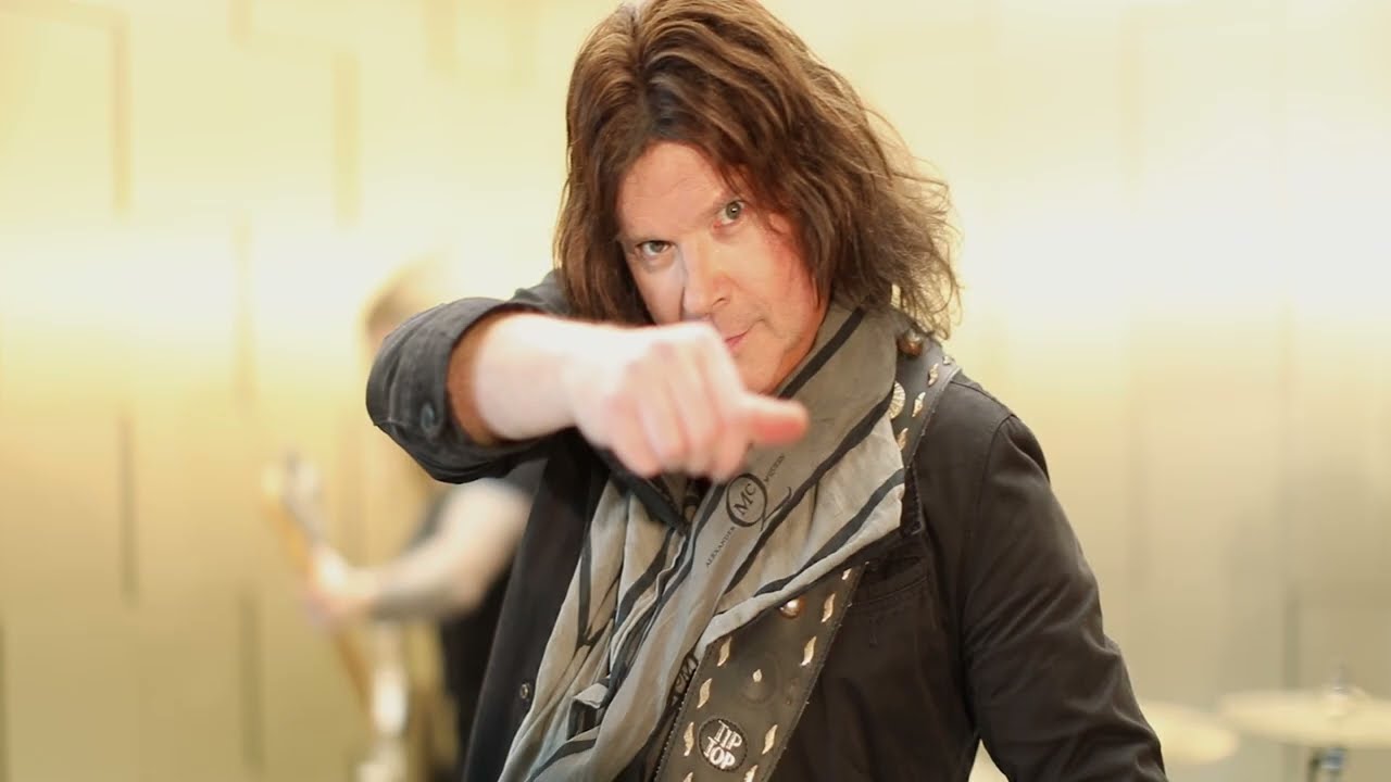 John Norum - One By One (Feat. &Aring;ge Sten Nilsen) (Official Video)