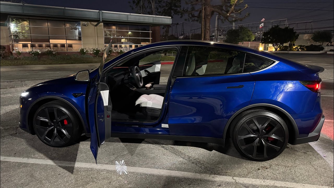 Тест-драйв Tesla Model Y Juniper Performance AWD 2026 года | Цвет: темно-синий металлик 🔥
