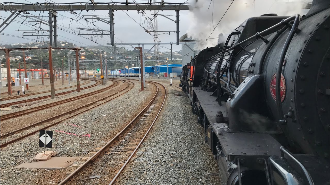 JA 1271 WHEEL SLIP DEPARTING WELLINGTON (FULL NOISE)!