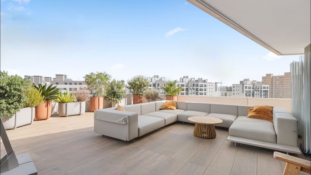 Exclusive 4 bedroom penthouse with panoramic views of Alicante Golf in San Juan Playa, Alicante