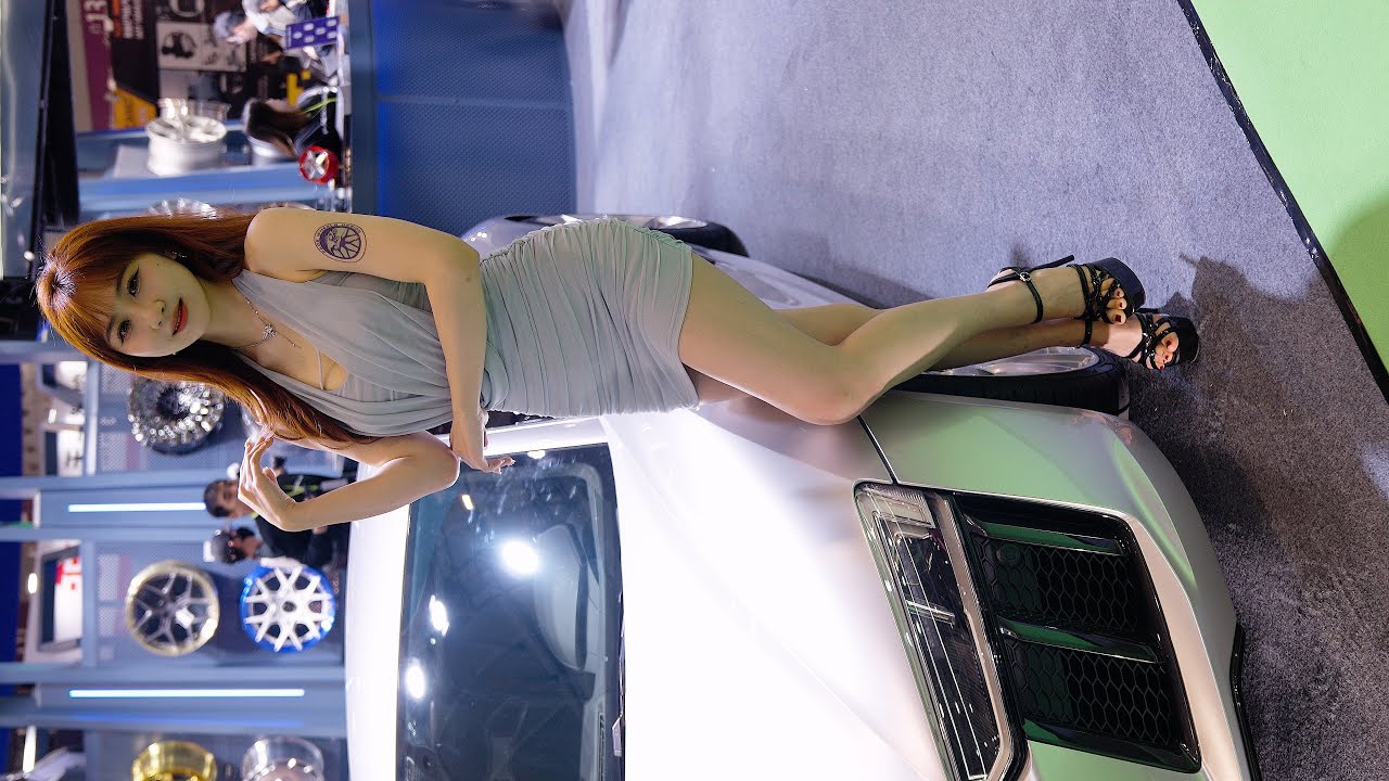 2025深圳改裝車展#♪@悠悠爱喝拿铁 #車模 #beautyleg #레이싱모델 #高跟鞋# 大長腿美女#美脚#  Lookbook 26