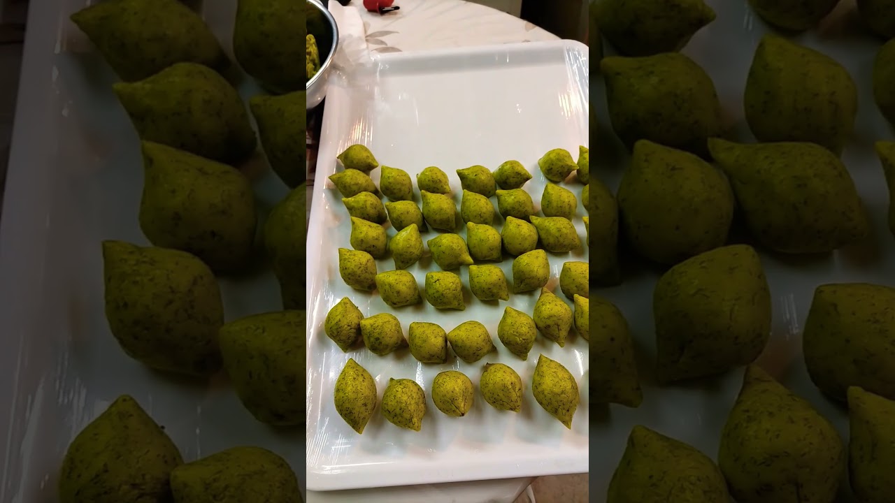 qoubah sbint w/meat filling 