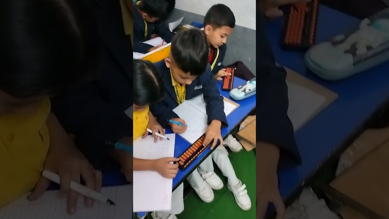 Little kids doing maths sum with abacus tool #abacusforbeginners #abacuseducation