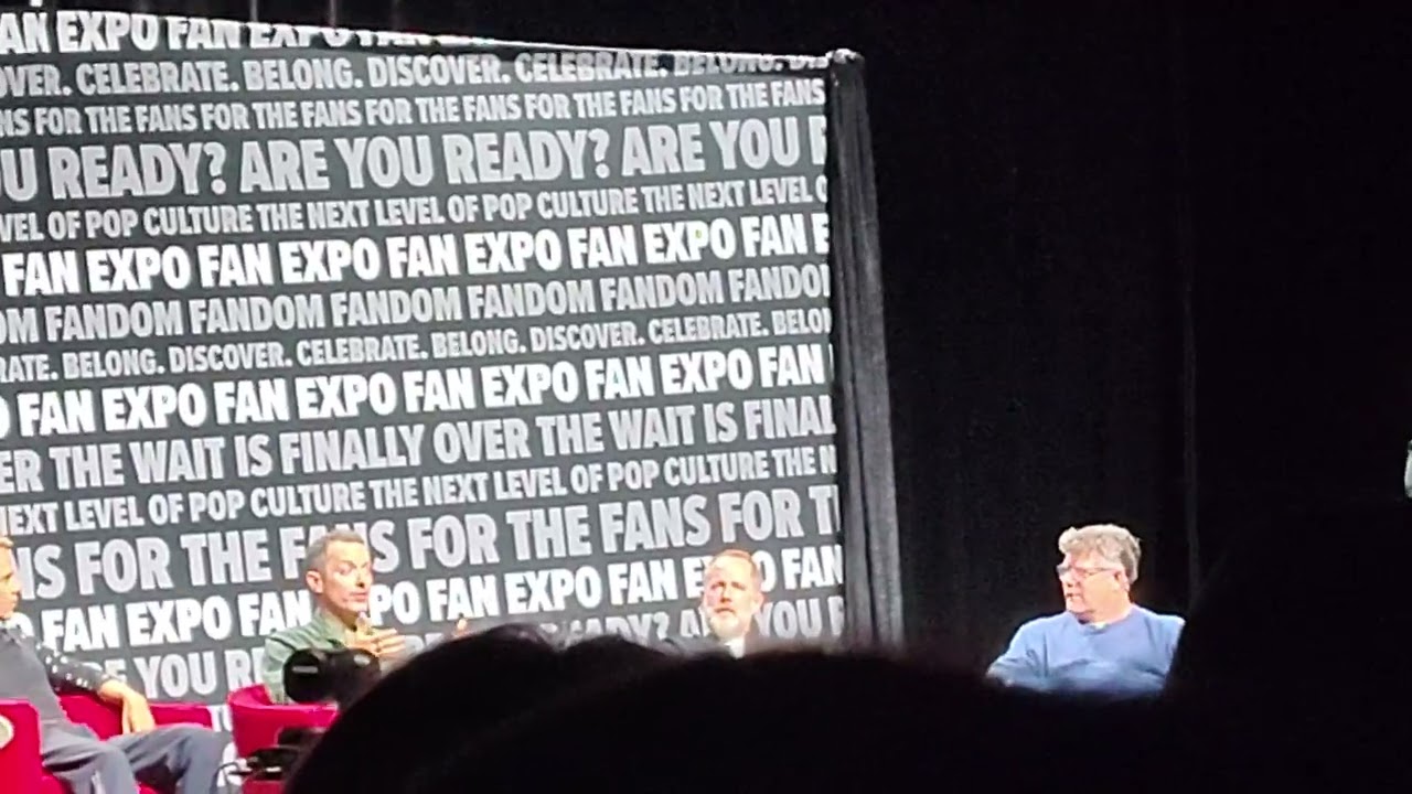 Hobbit Reunion Panel-how they feel approaching 25 years of LOtR!