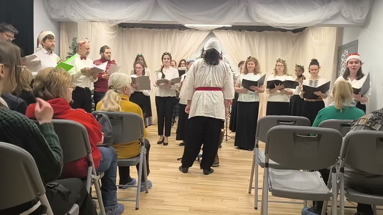 Crystal Christmas carols. AEQVINOCTIVM, VOCI DI RICCI. Head Alexander Zvonov